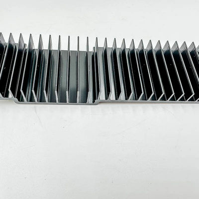 De Radiator CNC die van het douanealuminium van LEIDENE de Raadsradiator machinaal bewerken Verlichtingspcb