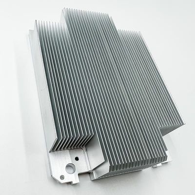 Douane CNC die Delenaluminium Heatsinks voor Spoordoorgang machinaal bewerkt