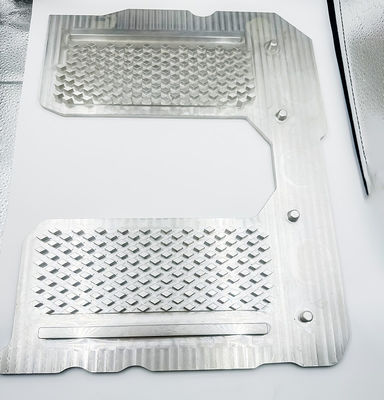 CNC die Aluminiumlaptop grondplaat, Laptop heatsink van de het aluminiumlegering van de koelventilator Hoge macht super stille laptop basis machinaal bewerkt