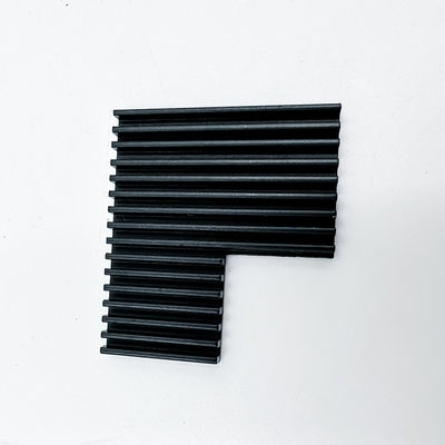 Aluminium CNC die Delen Zwarte Geanodiseerde Heatsink voor Serre machinaal bewerken die LEIDENE Lichten planten