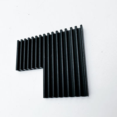 Aluminium CNC die Delen Zwarte Geanodiseerde Heatsink voor Serre machinaal bewerken die LEIDENE Lichten planten