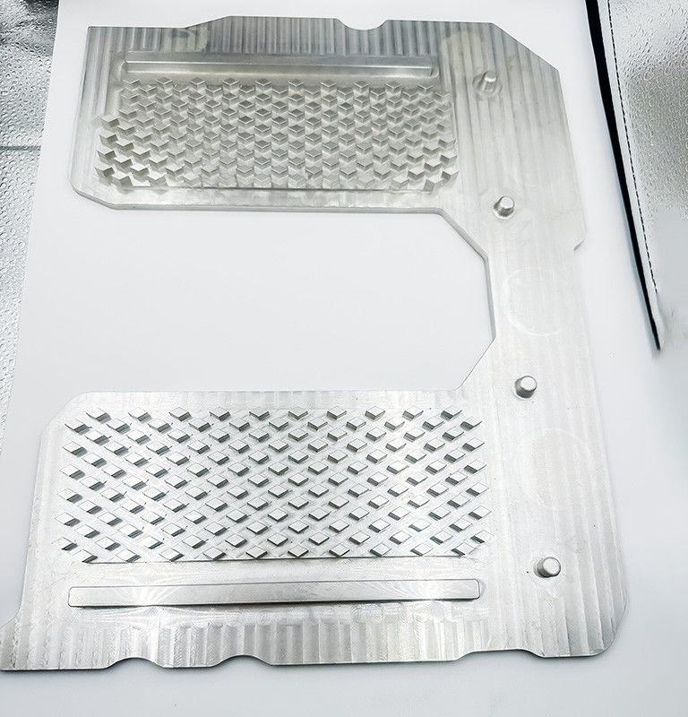 CNC die Aluminiumlaptop grondplaat, Laptop heatsink van de het aluminiumlegering van de koelventilator Hoge macht super stille laptop basis machinaal bewerkt